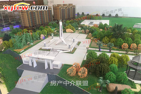 明城花园3室1厅1卫101㎡带附房独立车库可做沿街